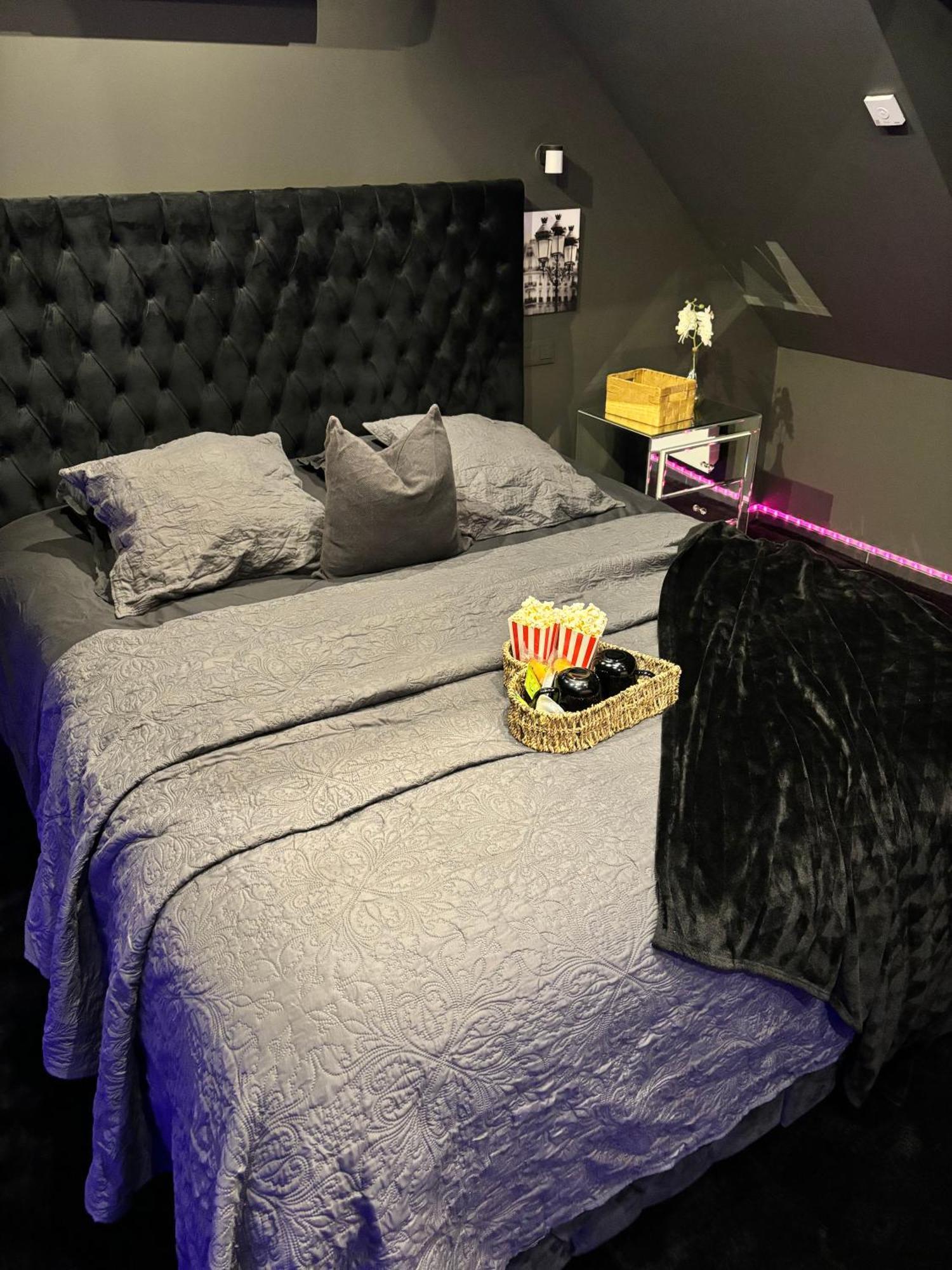 Magnifique Duplex Avec Jaccuzi, Sauna Et Cinema Room Privatif Fontenoy (Aisne) Exterior foto