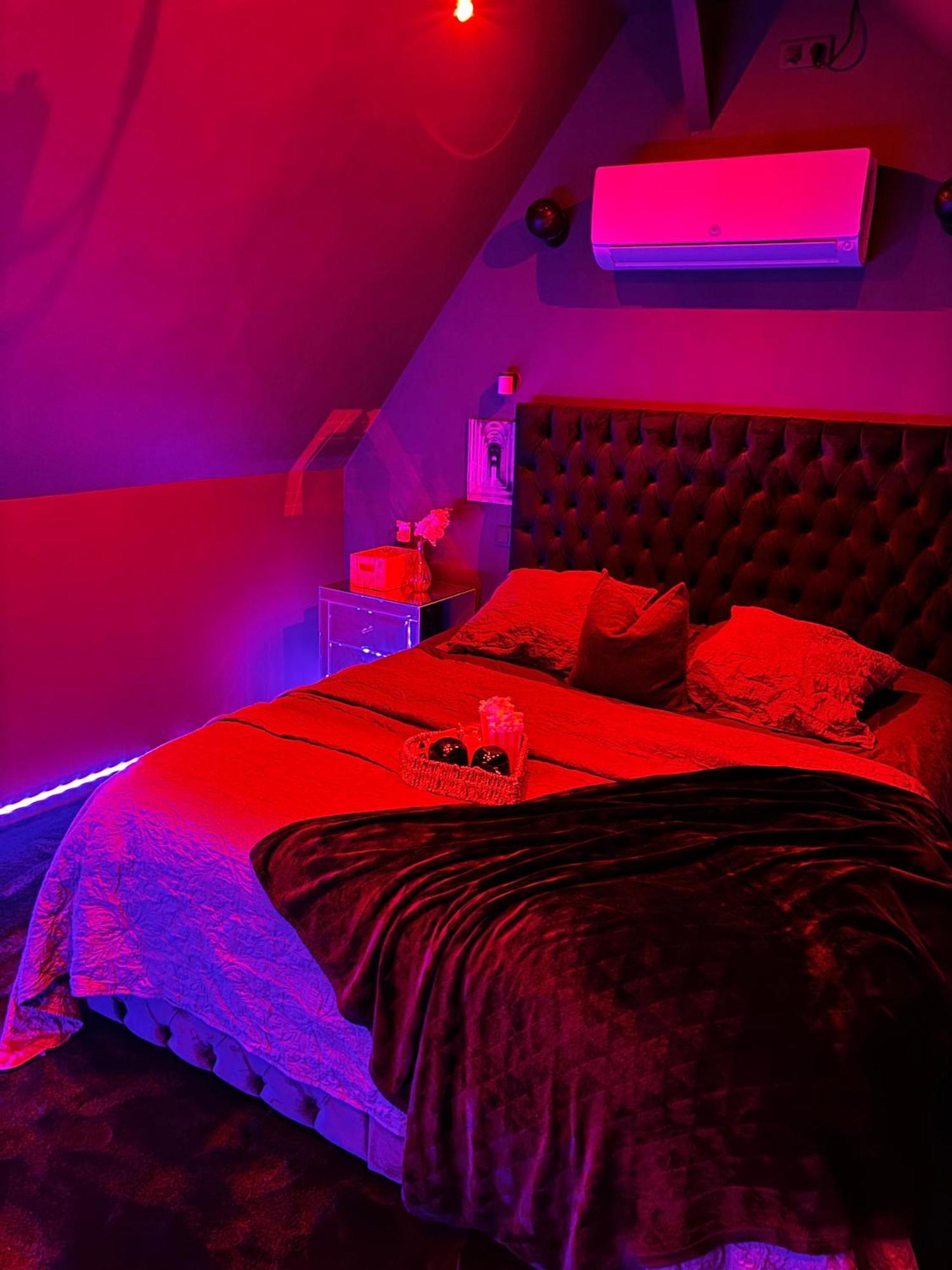 Magnifique Duplex Avec Jaccuzi, Sauna Et Cinema Room Privatif Fontenoy (Aisne) Exterior foto